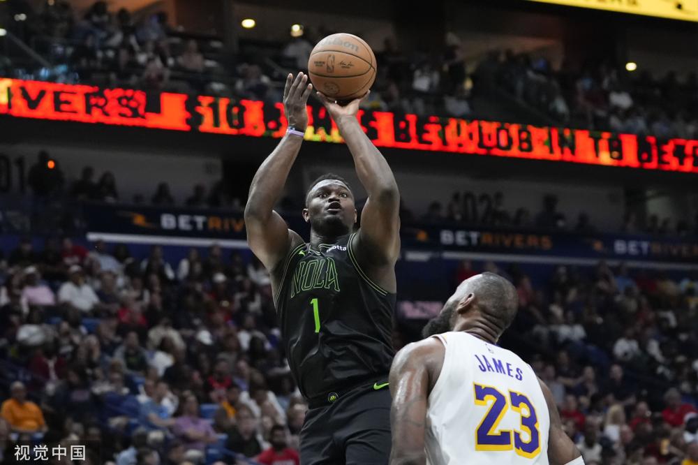 中场体系中 中场体系中