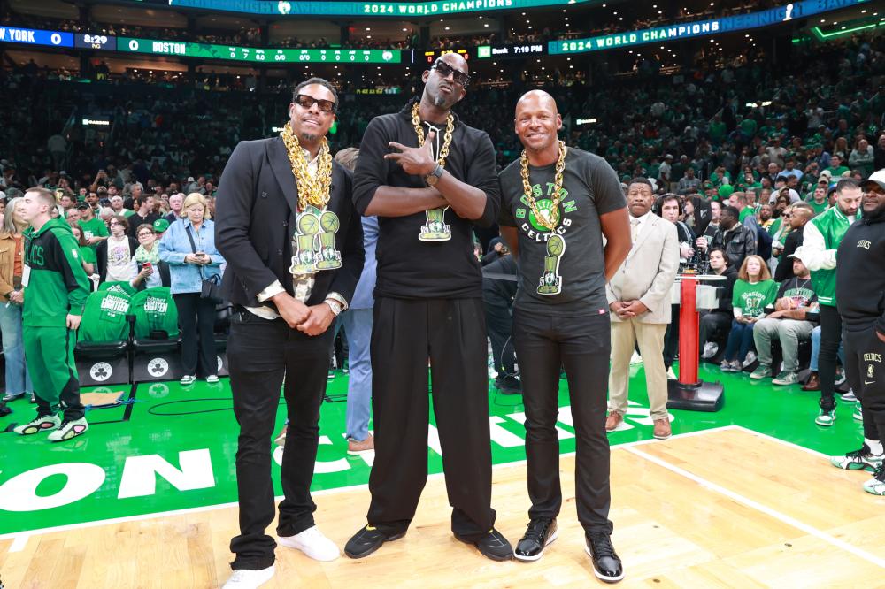 替补球员并 替补球员并